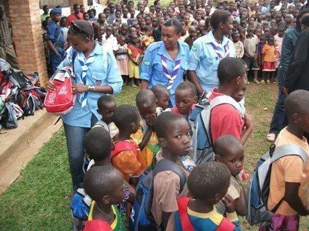 distributing_schoolbags_Burundi