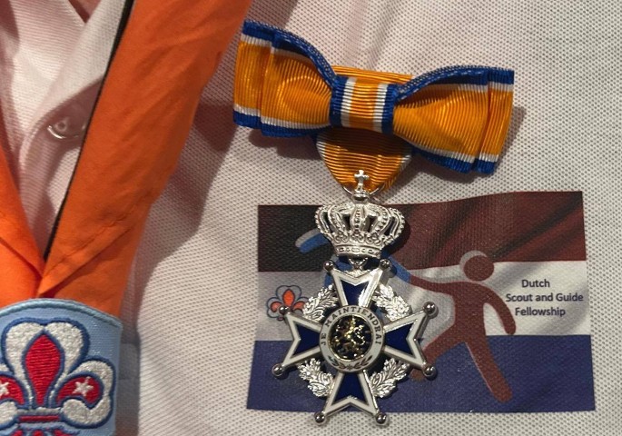 marisca decorated medal Small